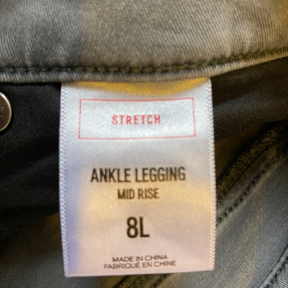 Pants - Picture 4 of 4